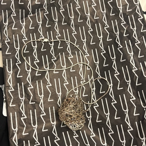 SALE!! STERLING SILVER NECKLACE WIRE HEART PENDANT - Picture 6 of 6